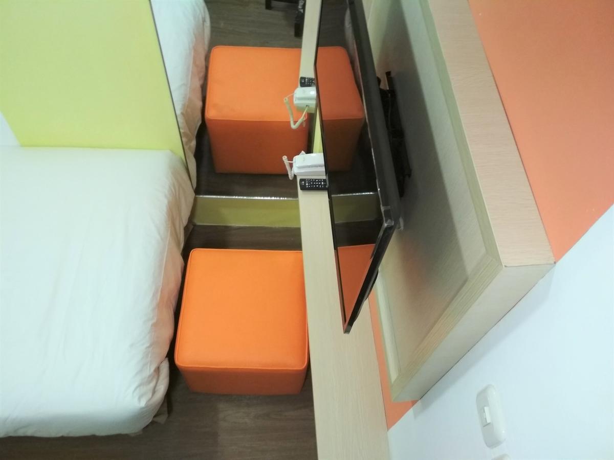 Djo Front One Inn Bengkulu Exterior photo